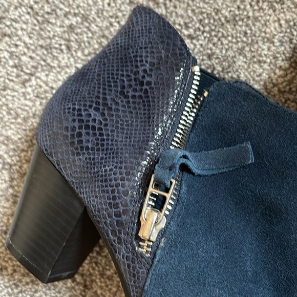 Vionic Anne Leather Zip Booties - Picture 6 of 11